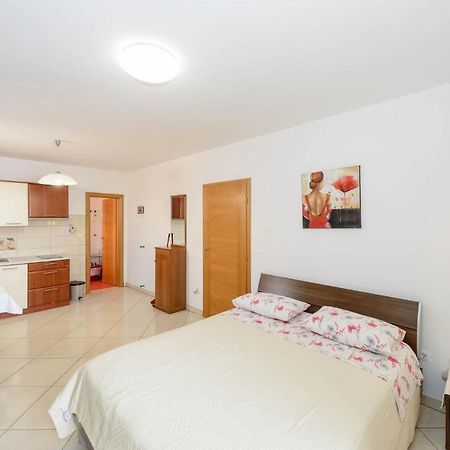 Apartments Milar Rovinj Exterior photo